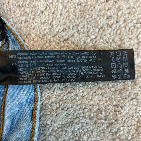 ZARA men’s light wash distressed denim jeans Sz 32 - Picture 7 of 12